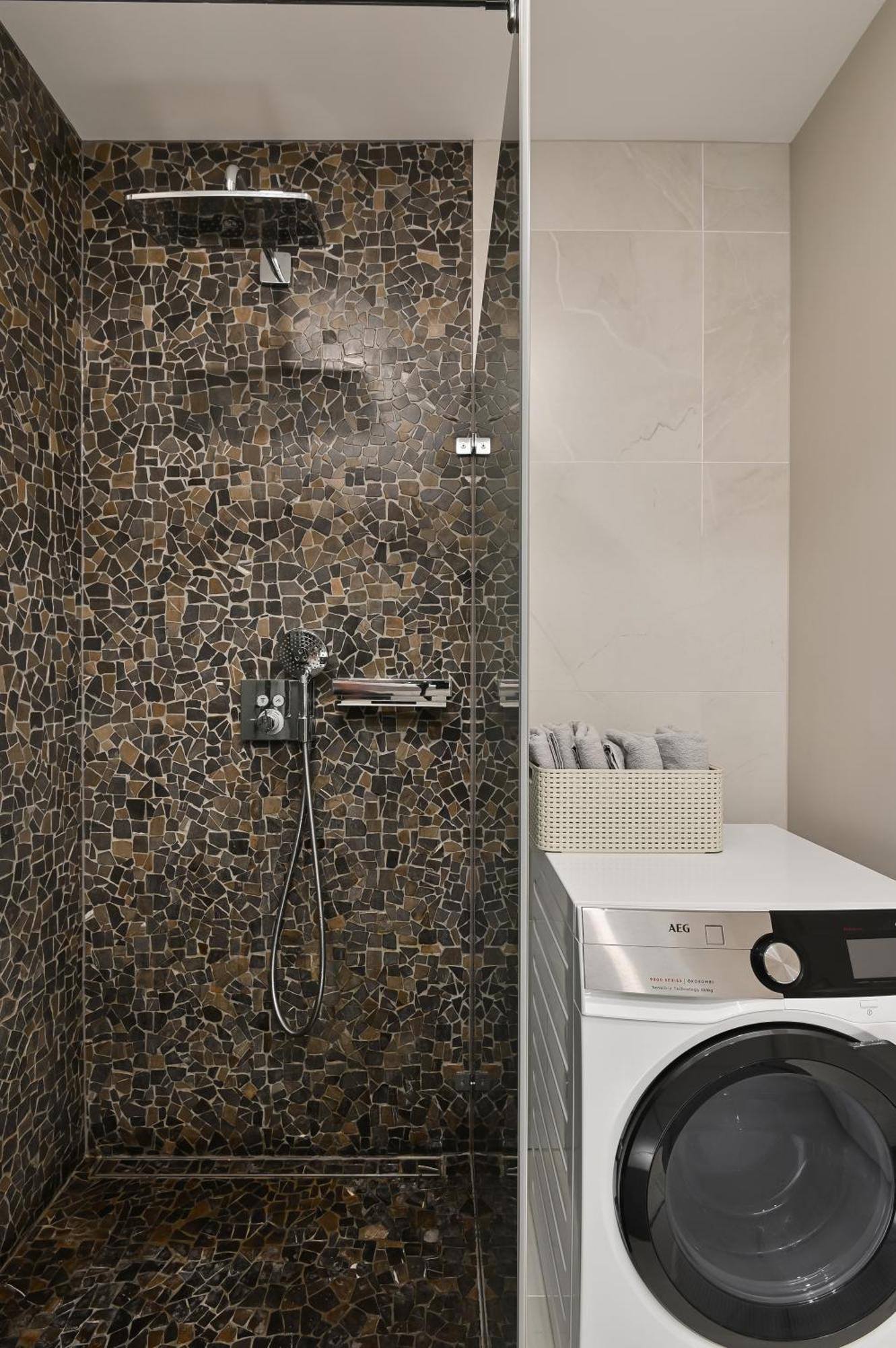 Modern 2-Bdrm Centre Apartment Riga Eksteriør bilde